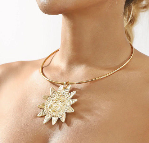 Gold Sunrays Choker Necklace